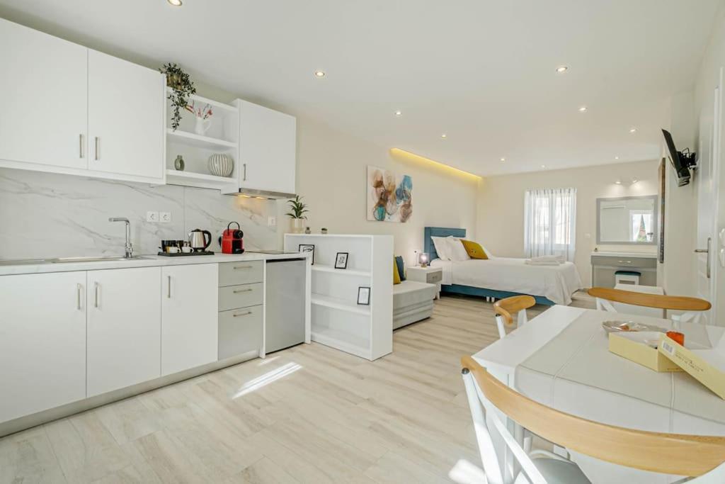 Agisilaos Apartament *
