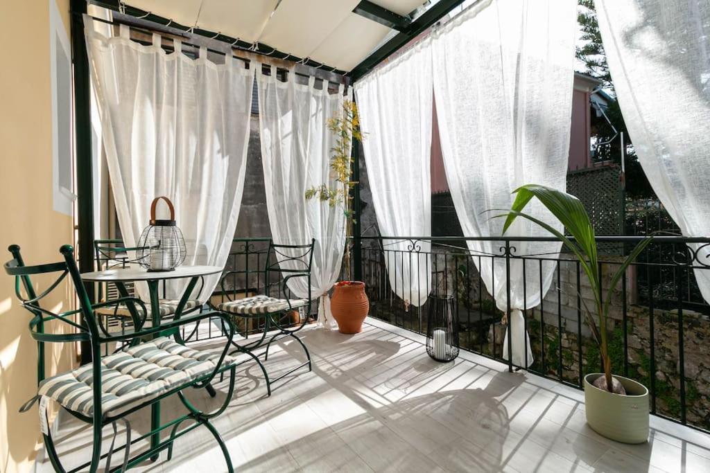 Agisilaos Apartment